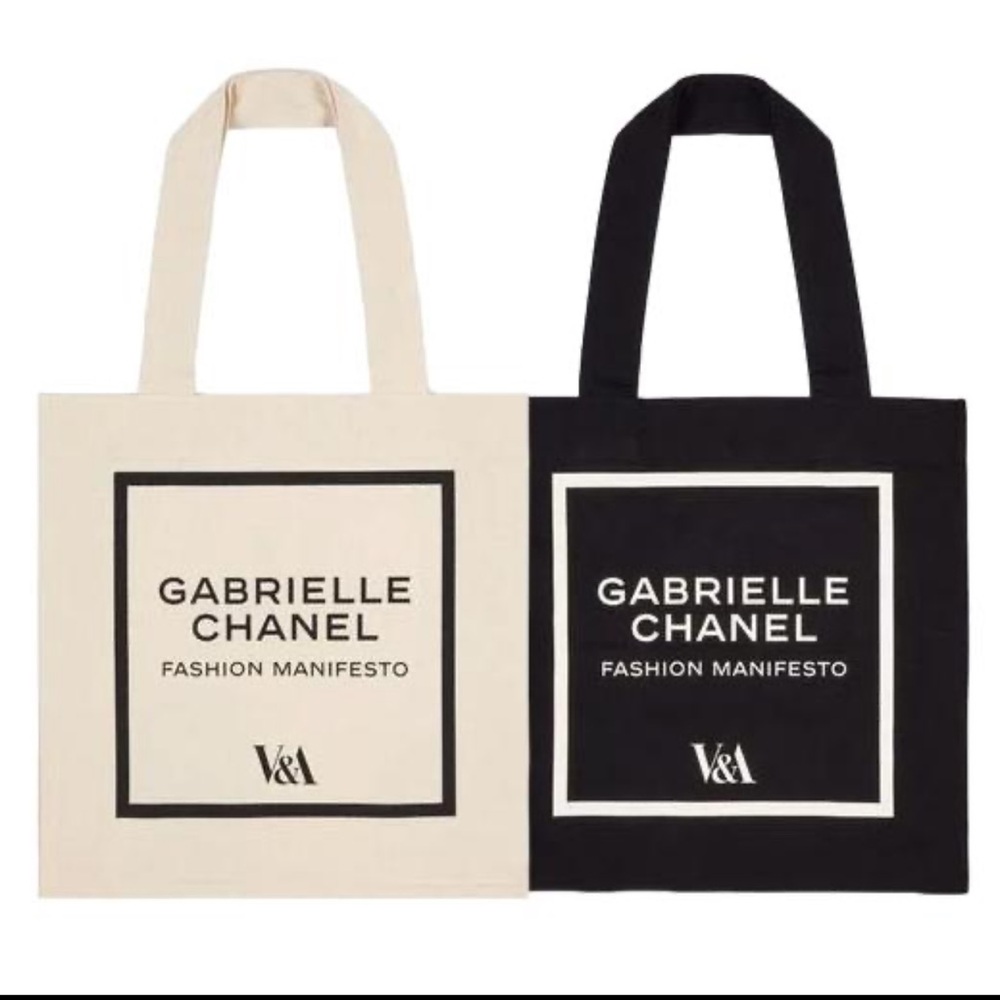 V&A Gabrielle Chanel Fashion Manifesto Black Tote Bag
